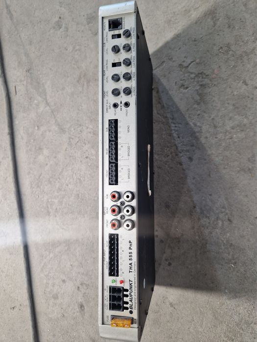 Wzmacniacz samochodowy Blaupunkt THA 555 PnP 1x500W+4x140W