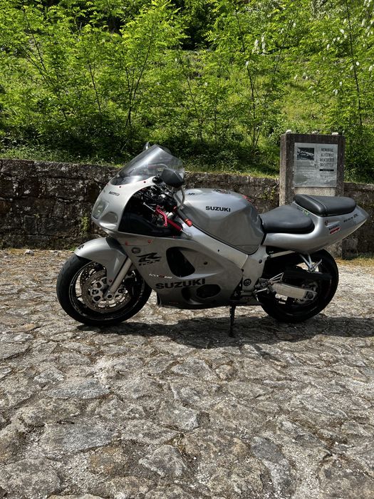Suzuki gsx r600