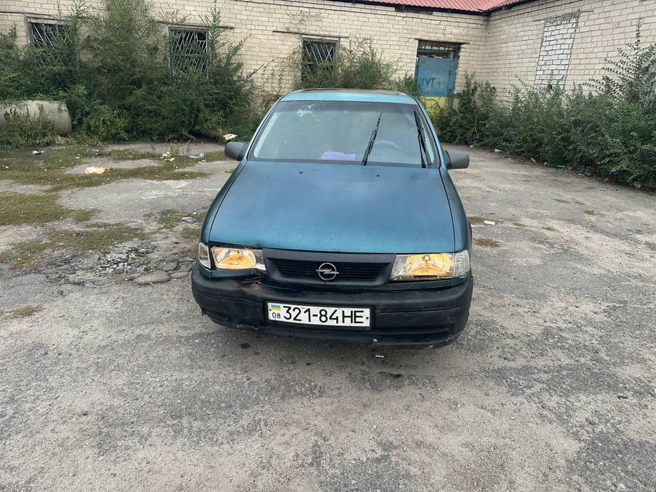 Продам Опель вектра А 89 год моноижектор