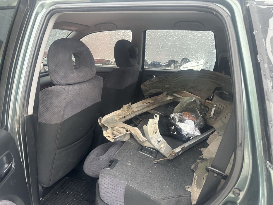 Miitsubishi  outlander 2.4 повний привід