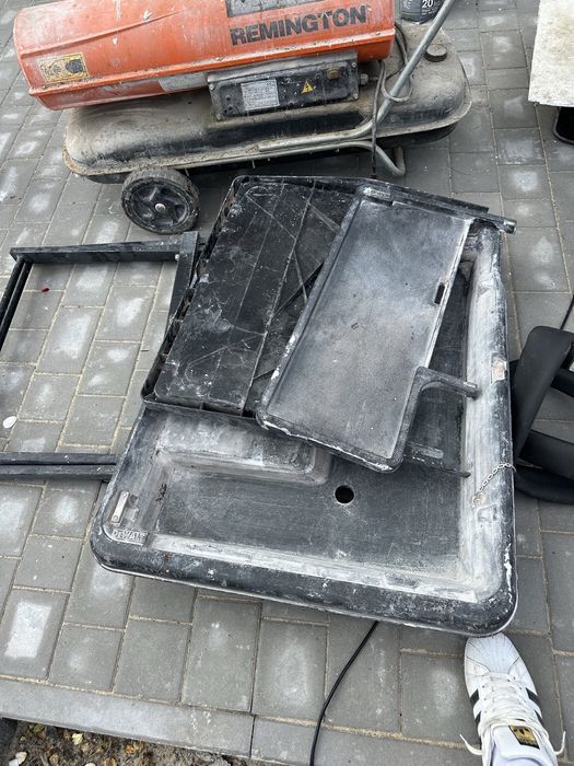 Przecinarka stołowa do płytek i glazury na mokro DEWALT