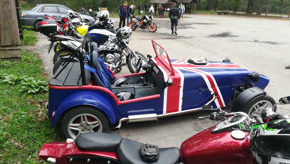 Саморобний автомобіль