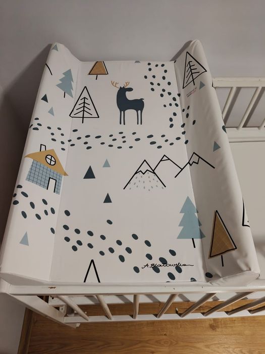 Przewijak na łóżeczko