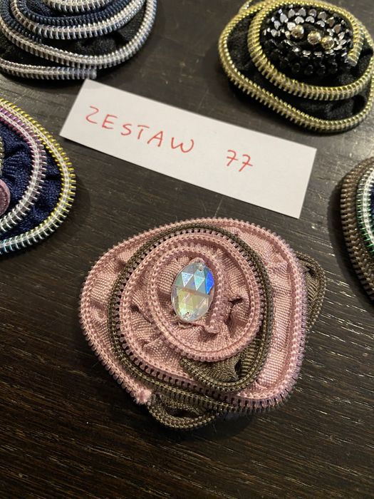 Broszki handmade z suwaków unikat zestaw 77
