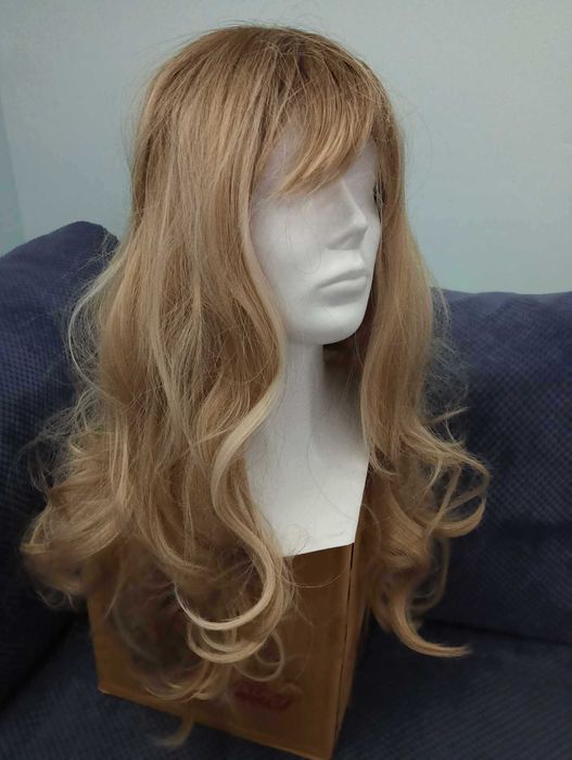 Peruka syntetyczna blond ombre 65cm
