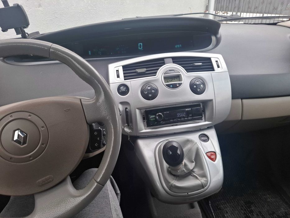 Продам, обмін Рено сценік