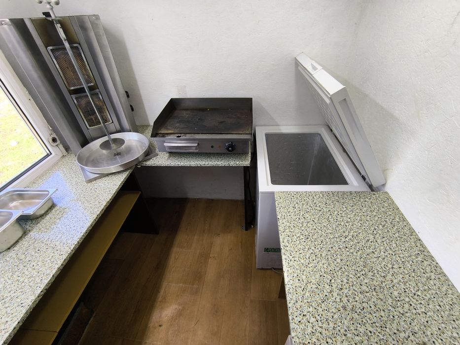 Продам торговый прицеп