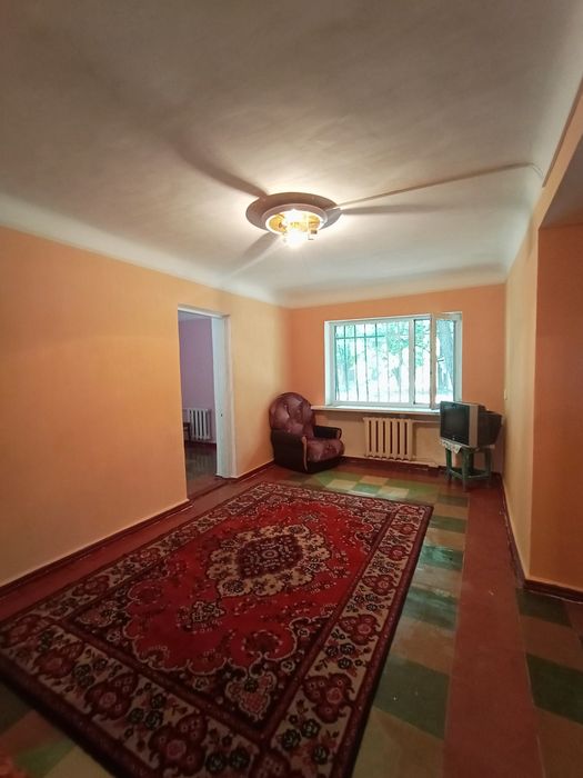 Продам світлу і теплу 2-кімн.квартиру