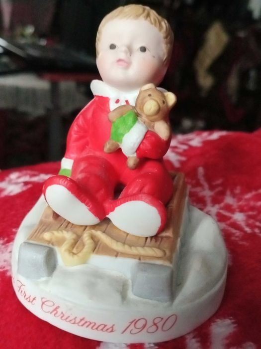 stara figurka porcelanowa