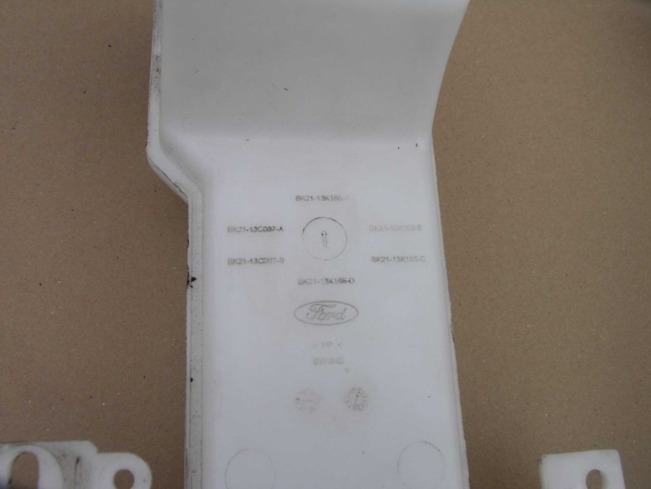Zbiorniczek Spryskiwaczy Ford Transit MK8 Lift