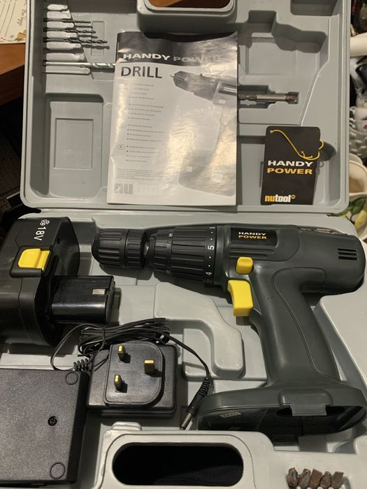 Шуруповерт 18V комплект