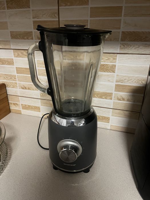 Блендер з стаканом з Європи