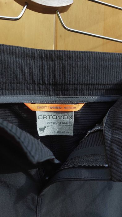 damskie spodnie narciarskie Ortovox wełna merino skiturowe Cevedale