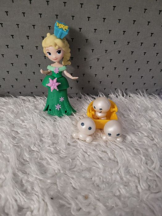 Hasbro - Disney - Elsa z Krainy Lodu.