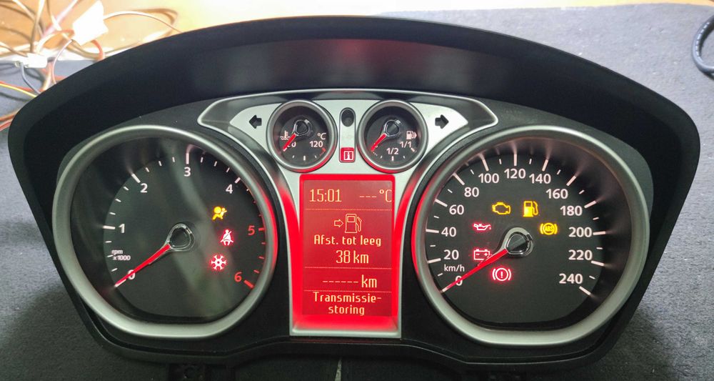 Zegary samochodowe Ford naprawa - Wrocław