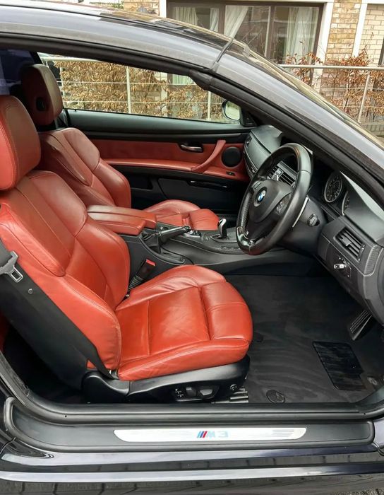 Bmw e93 m3 fotele grzane pamiec pompowane  komplet  skór  czerwonych