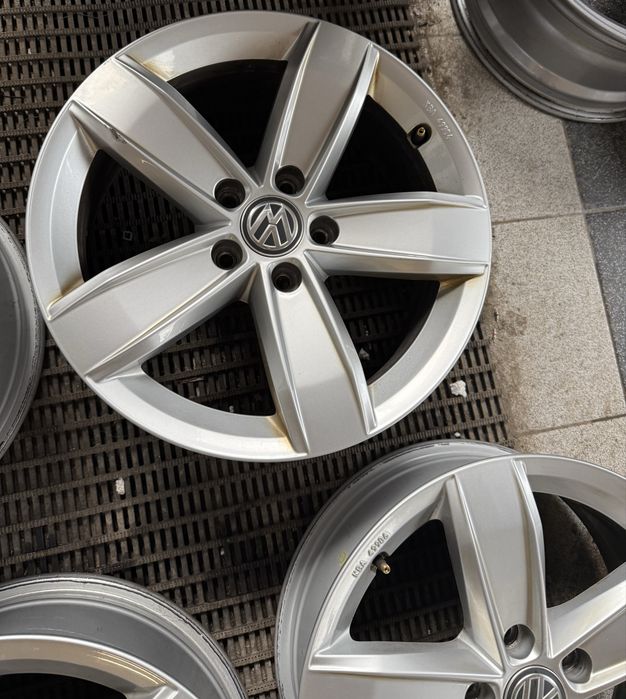 Felgi aluminiowe VW OE ET 38 6,5jx17” 5x112 Tiguan T-Roc Passat B8