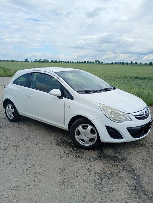 Samochód Osobowy Opel Corsa