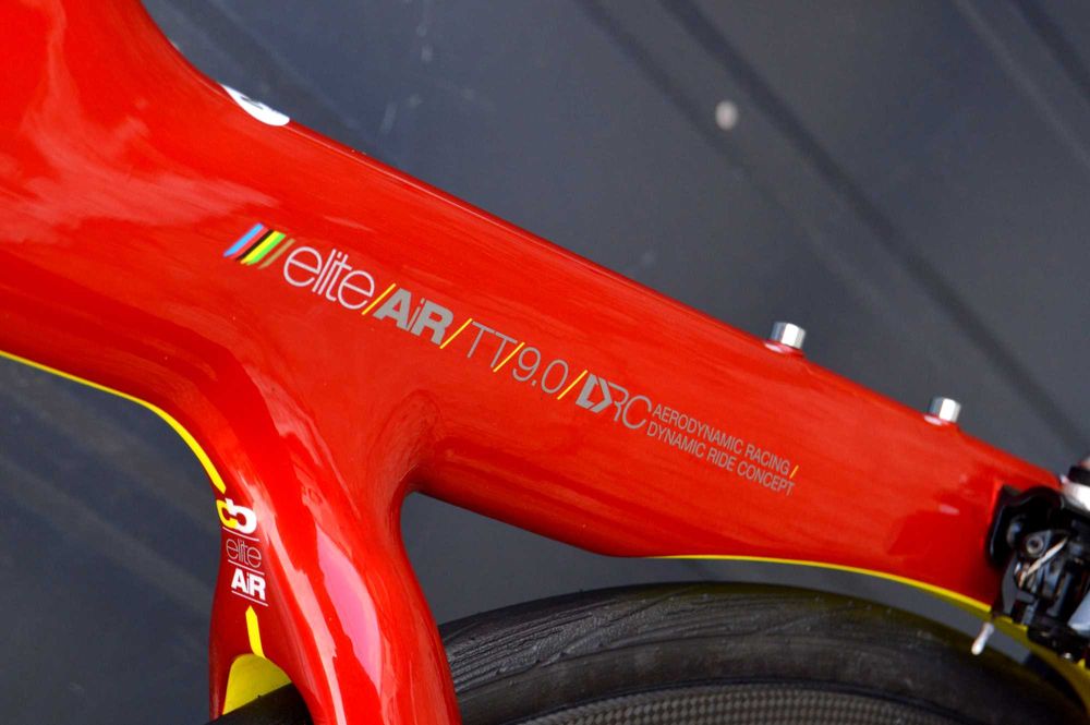 Czasowy BOARDMAN ELITE AIR TT 9.0 Ultegra M stożki carbon Dura-ace