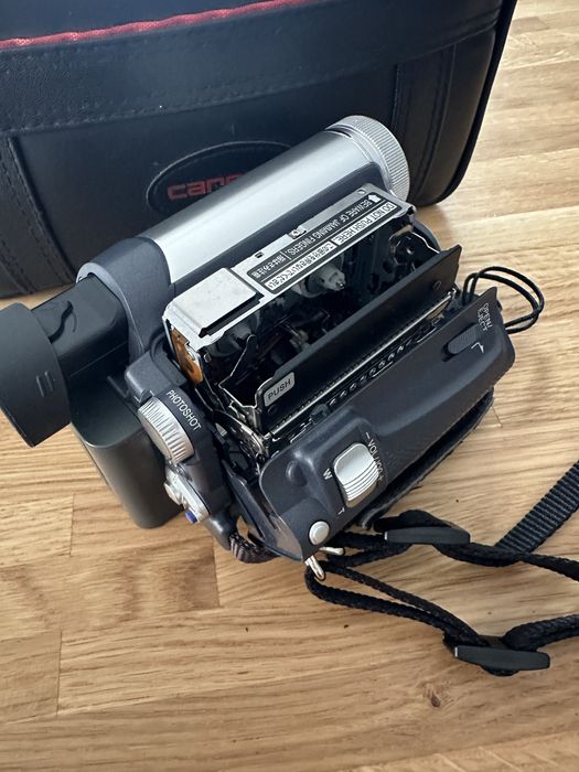 Kamera Panasonic nv-gs11