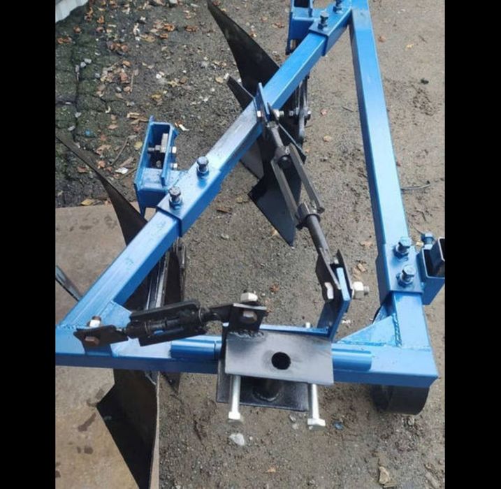 "Плуг 2*20  с предплужниками для мототракторов