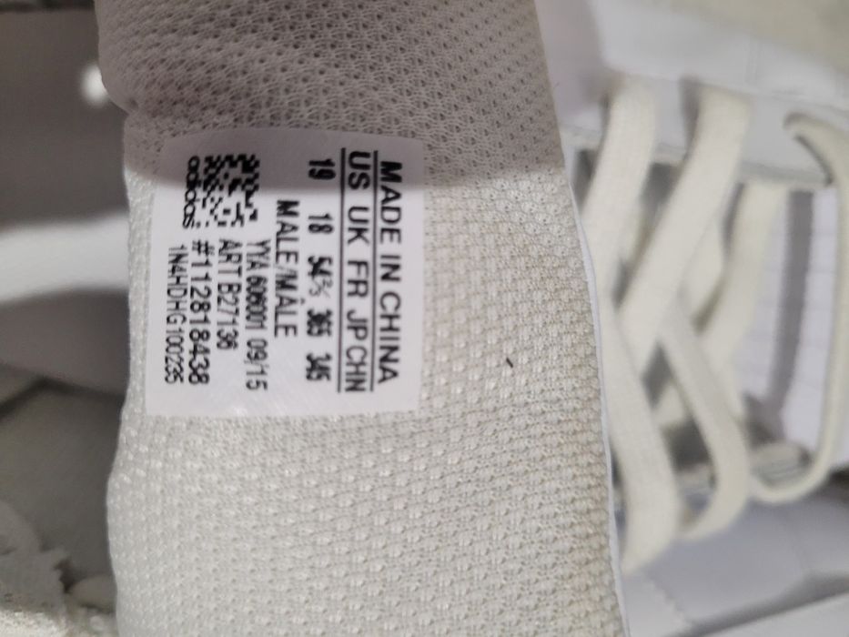 Nowe buty Adidas. Rozmiar 54,2/3