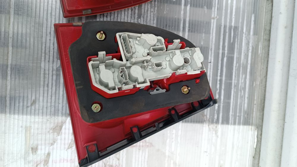 Vendo farolims  de VW Passat B5 ano 2001/07