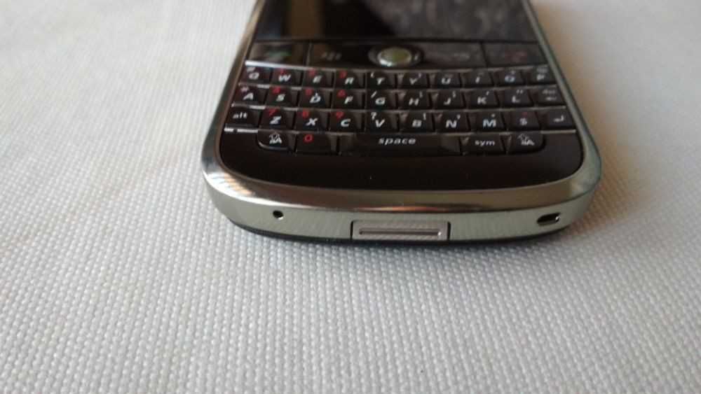 PARA PEÇAS - BlackBerry 9900 BOLD