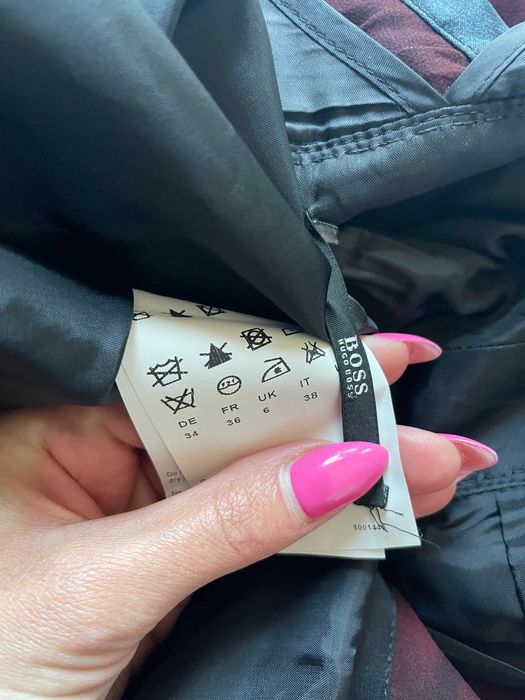 Sukienka z jedwabiu Hugo Boss rozm. XS-S