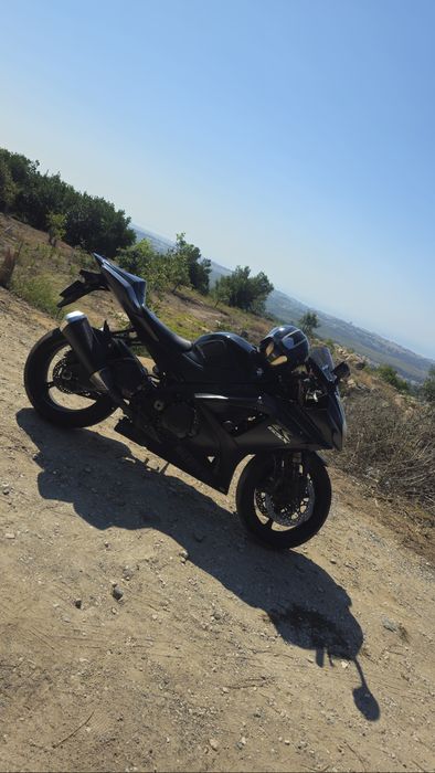 Suzuki GSXR 1000 K8