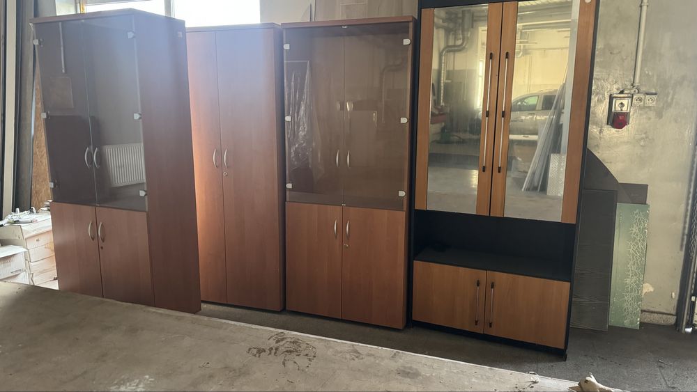 szafa witryna do biura, domu