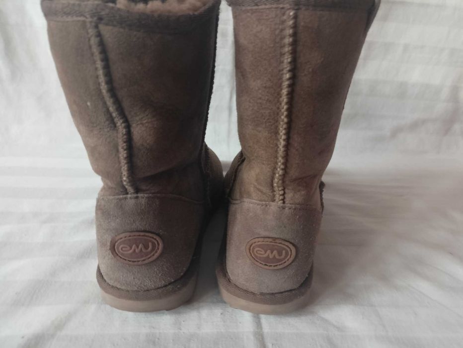 Emu roz. 38 /UK 5/ - dł. wkł. 24 cm- skóra -stan BDB