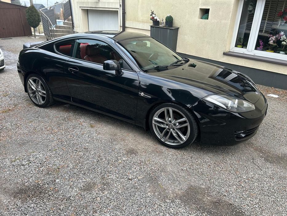 Hyundai Coupe 2.7v6.Czerwone Sķory Klimatronik Bardzo ładny.