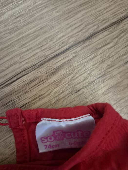 Sukienka świąteczna w rozmiarze 74