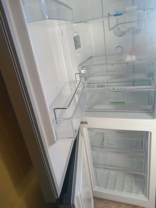 Lodówka AMICA FK299.2FTZXAA No frost 180cm Srebrna