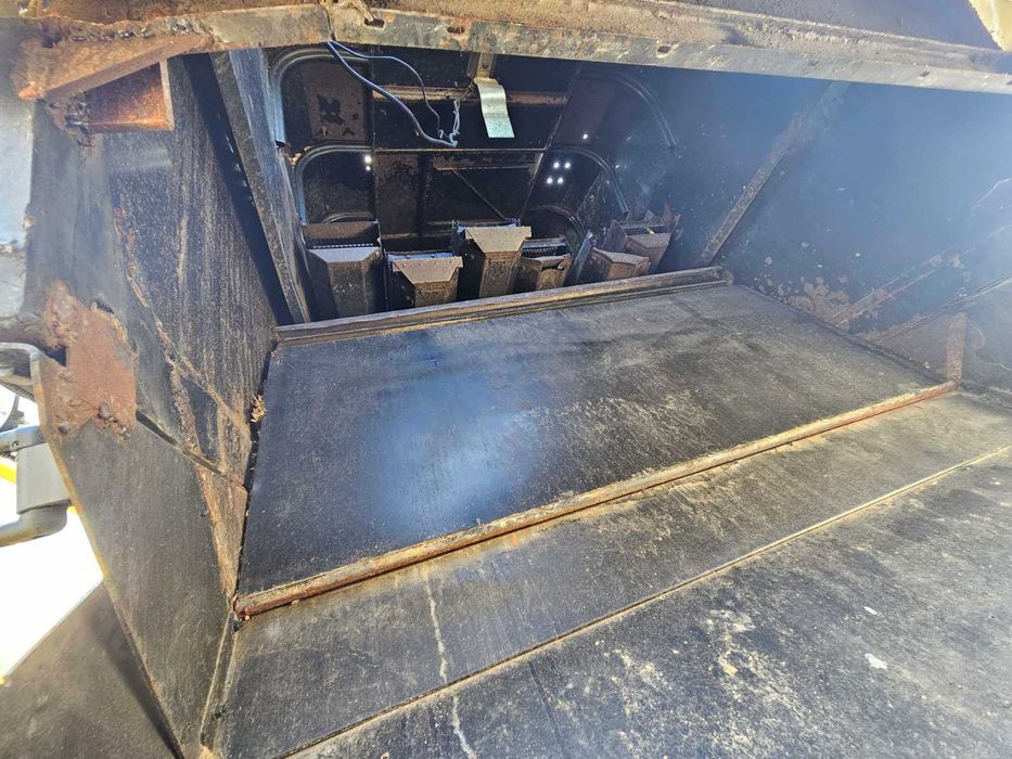 Комбайн зернозбиральний New Holland-CX8090