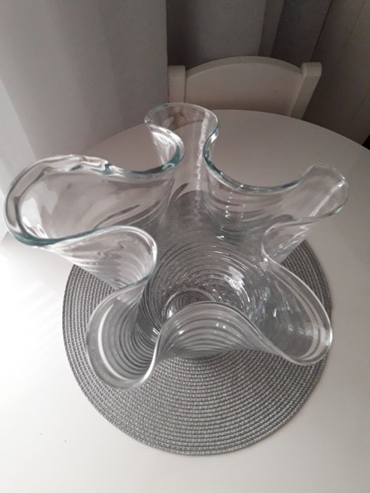 Przepiękny wazon chusta.