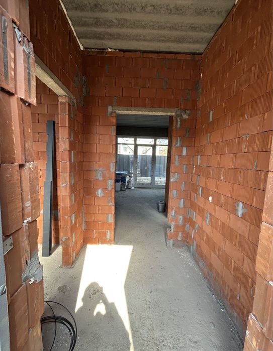 Таунхаус в центрі міста Опалення Газ Комунікації всі центрпльні