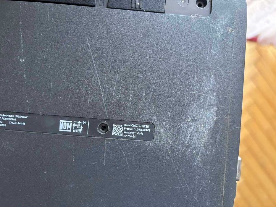 Неробочий ноутрук HP 250 G5 500GB 4GB RAM i3 WIN 10 15,6''