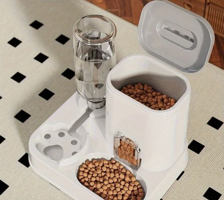 Автоматичний годувальник для тварин