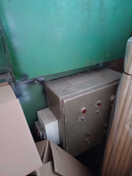 Máquina de despontar vassouras (927604302)
