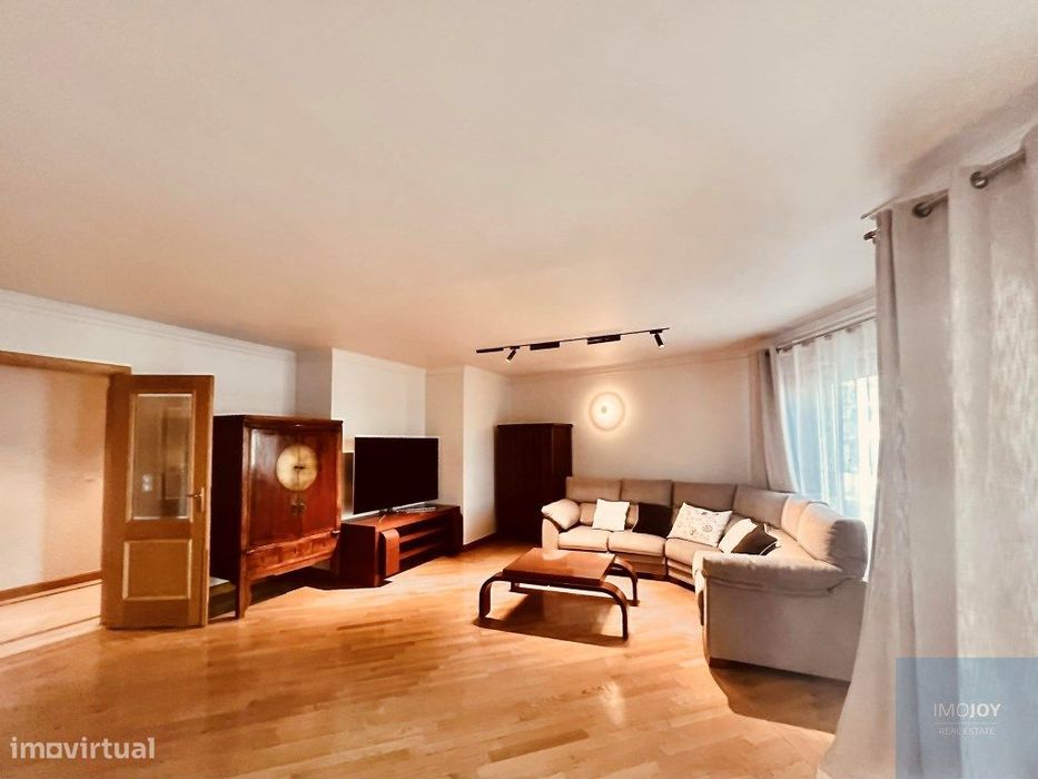 Apartamento T3 com vista Mar em Cascais