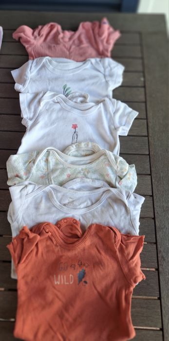 6 Body's menina 2/6/9 meses