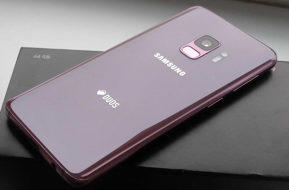 Samsung Galaxy S9 SM-G960F/DS (4GB / 64GB) stan BDB.