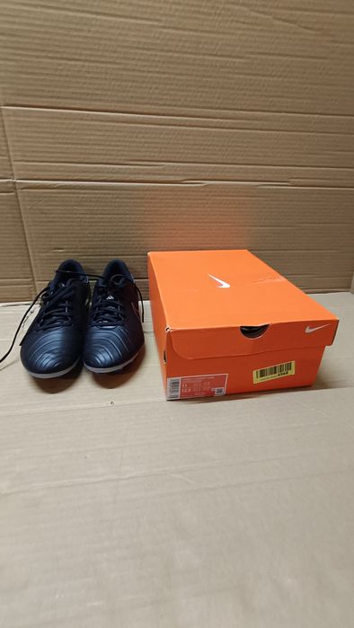 NIKE Mężczyźni Legend 10Buty do piłki nożnej Rozm.45