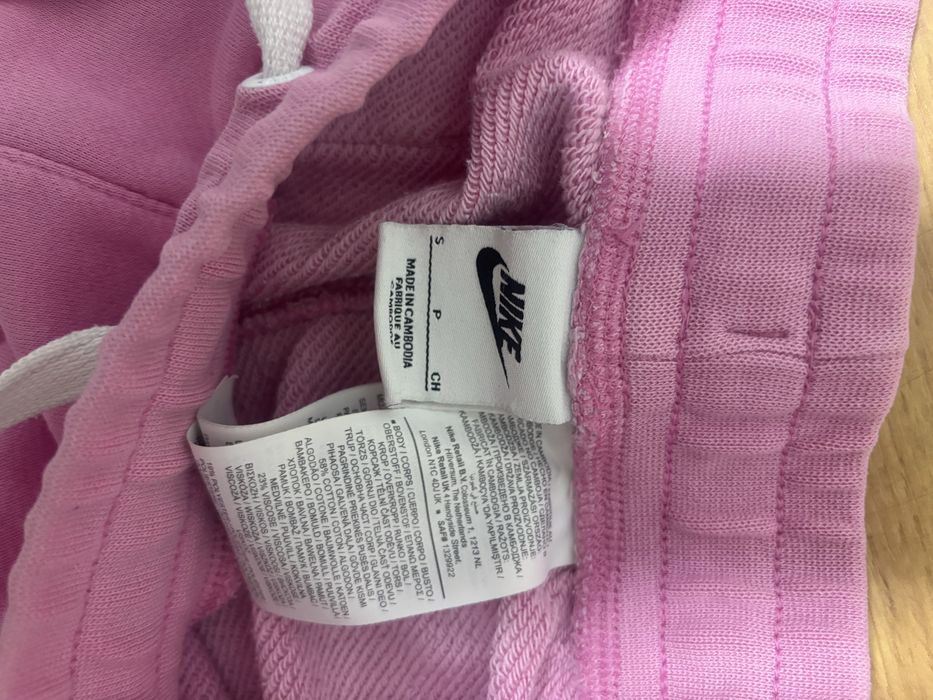 Calcao nike cor de rosa