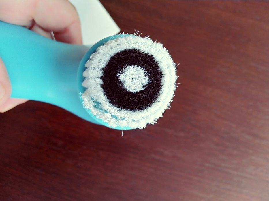 Máquina de Limpeza de pele  SkinPro  de 2 velocidades, nova.