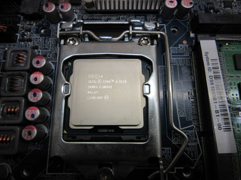 Mini PC Shuttle DS61  i3-3220 3.30Ghz