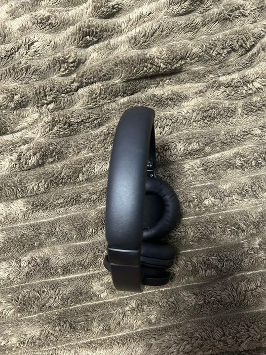 Наушники       .