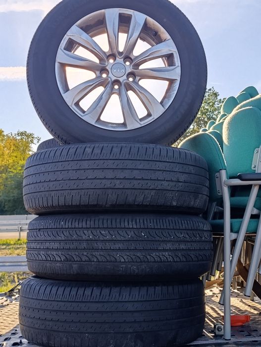 Диски в зборі KIA Sorento 5/114.3/r18/цо67.1/Santa fe/Mazda/235.60.18-6mm.
